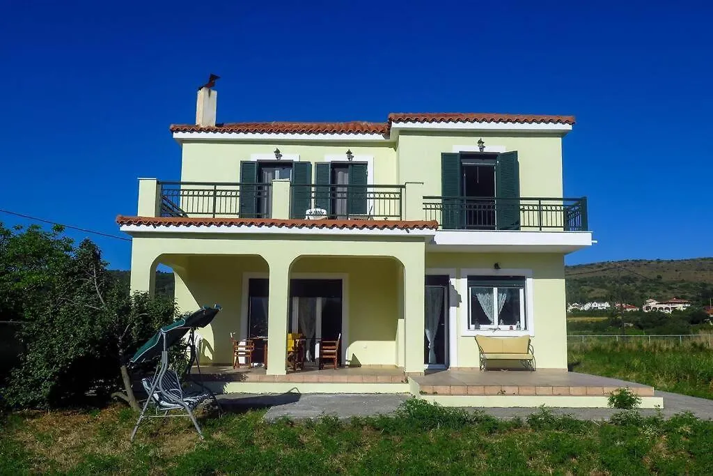 Villa Rania: Ευάερη Βίλα Με Θέα Τη Θάλασσα Lixouri 0*,  Greece