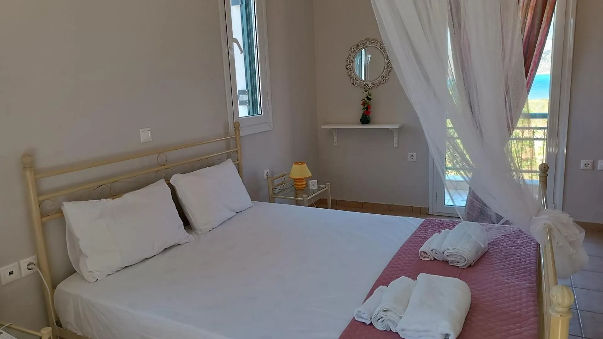 Villa Rania: Ευάερη Βίλα Με Θέα Τη Θάλασσα Lixouri Greece